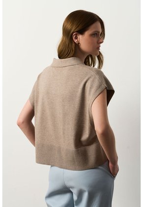 Polo Bora Tejida Para Mujer Silueta Boxy Polo Bora Tejida Para Mujer Silueta Boxy Arena S VÉLEZ