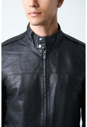 Chaqueta Bosa De Cuero Para Hombre Fit Semi Holgado Chaqueta Bosa De Cuero Para Hombre Fit Semi Holgado Negro XXL VÉLEZ