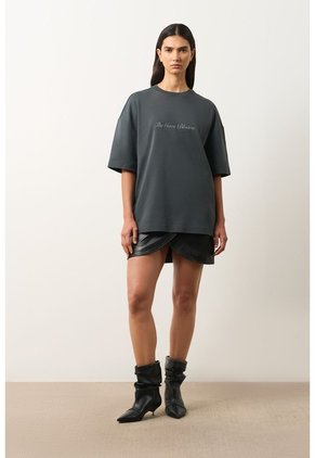 Camiseta Relaxed Fit Para Hombre Camiseta Relaxed Fit Para Hombre Gris Pistola M VÉLEZ
