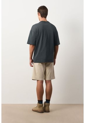 Camiseta Relaxed Fit Para Hombre Camiseta Relaxed Fit Para Hombre Gris Pistola M VÉLEZ