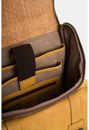 Morral Rioja Oregon En Cuero Envejecido Para Mujer Morral Rioja Oregon En Cuero Envejecido Para Mujer Miel VÉLEZ