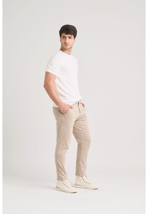Pantalón Chino Italo Para Hombre Semifitted Pantalón Chino Italo Para Hombre Semifitted Arena 36 VÉLEZ