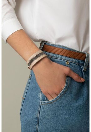 Manilla Ambar De Cuero Para Mujer Millare Beige