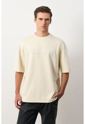 Camiseta Relaxed Fit Para Hombre Camiseta Relaxed Fit Para Hombre Crema M VÉLEZ