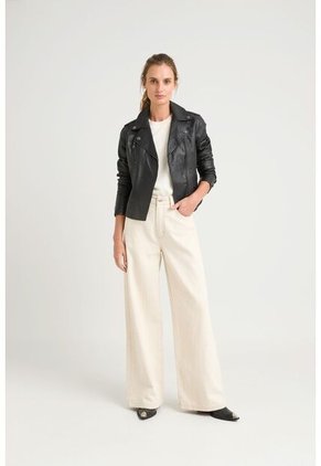 Chaqueta Biker De Cuero Para Mujer Charreteras Negro Chaqueta Biker De Cuero Para Mujer Charreteras Negro XX VÉLEZ