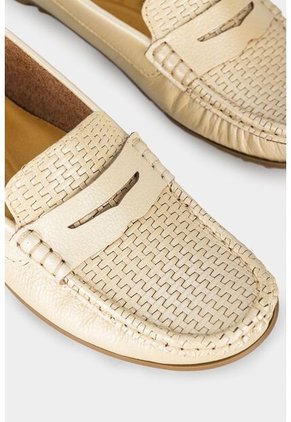 Mocasines Denver De Cuero Para Mujer Grabado Con Placa Mocasines Denver De Cuero Para Mujer Grabado Con Placa Dorado 35 VÉLEZ