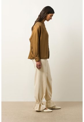 Camisa Peonia En Lino Con Acabado Metalizado Para Mujer Oversized Camisa Peonia En Lino Con Acabado Metalizado Para Mujer Oversized Bronce M VÉLEZ