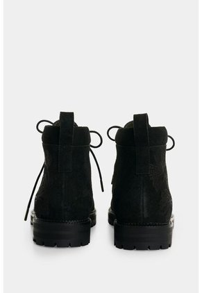 Botas En Carnaza Bordada Para Hombre Nacar Botas En Carnaza Bordada Para Hombre Nacar Negro 39 VÉLEZ