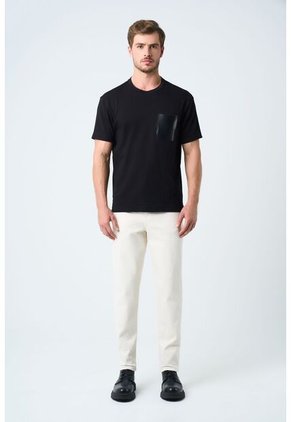 Pantalón Calluna Confort Para Hombre Semi Fitted Pantalón Calluna Confort Para Hombre Semi Fitted Crema 30 VÉLEZ