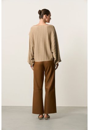 Sweater Oversize Tejido Para Mujer Cayena Sweater Oversize Tejido Para Mujer Cayena Arena XS VÉLEZ