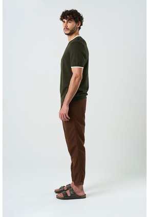Camiseta Tejida Manga Corta Para Hombre Luminia Camiseta Tejida Manga Corta Para Hombre Luminia Verde Oliva XS VÉLEZ