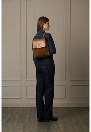 Morral Goji De Cuero Para Mujer Monograma VZ Morral Goji De Cuero Para Mujer Monograma VZ Miel Vélez