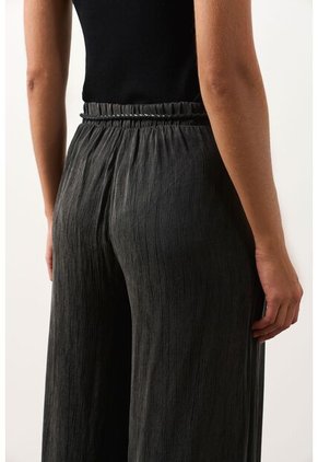 Pantalón Atacama Palazzo Para Mujer Pantalón Atacama Palazzo Para Mujer Negro 14 VÉLEZ