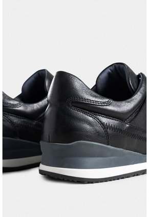 Tenis Devant De Cuero Para Hombre Cortes Efecto Envejecido Tenis Devant De Cuero Para Hombre Cortes Efecto Envejecido Negro 43 Vélez