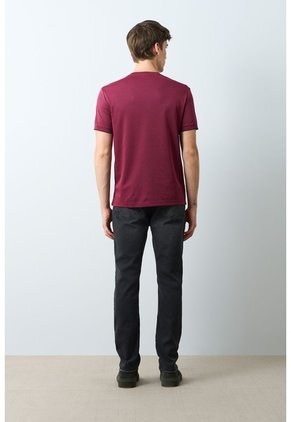 Camiseta Micropima Arizona Para Hombre Semi Ajustada Camiseta Micropima Arizona Para Hombre Semi Ajustada Vinotinto S VÉLEZ