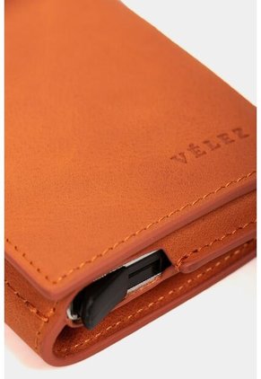 Porta Documentos De Cuero Tecnológico Porta Documentos De Cuero Tecnológico Naranja VÉLEZ