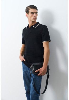 Polo Tejida Ruka Para Hombre Polo Tejida Ruka Para Hombre Negro L VÉLEZ