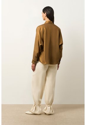 Camisa Peonia En Lino Con Acabado Metalizado Para Mujer Oversized Camisa Peonia En Lino Con Acabado Metalizado Para Mujer Oversized Bronce M VÉLEZ