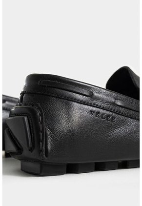 Mocasines Oporto De Cuero Para Hombre Efecto Tamponado Mocasines Oporto De Cuero Para Hombre Efecto Tamponado Negro 40 VÉLEZ