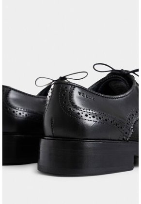 Zapatos Cordón Solar De Cuero Para Hombre Combinación De Texturas Zapatos Cordón Solar De Cuero Para Hombre Combinación De Texturas Negro 45 VÉLEZ