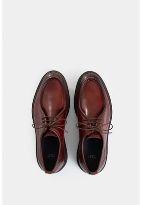 Zapato De Cordón Ambar De Cuero Para Hombre Detalle Costura Contraste Zapato De Cordón Ambar De Cuero Para Hombre Detalle Costura Contraste Vinotinto 40 VÉLEZ