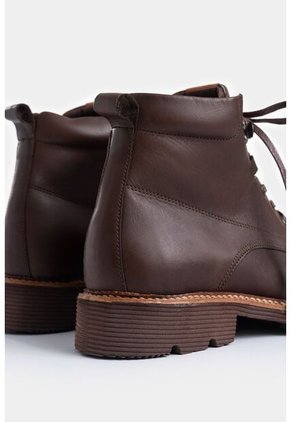 Botas Karioka De Cuero Para Hombre Tractoradas Botas Karioka De Cuero Para Hombre Tractoradas Cafe 44 VÉLEZ