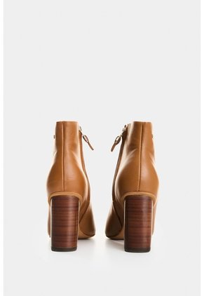Botines Agata De Cuero Para Mujer Silueta Punta Botines Agata De Cuero Para Mujer Silueta Punta Miel 40 VÉLEZ