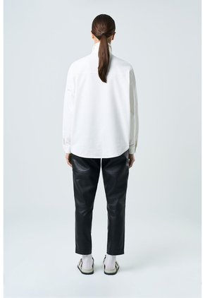 Camisa Avellano Manga Larga Oversized Para Mujer Hombro Rodado Camisa Avellano Manga Larga Oversized Para Mujer Hombro Rodado Crema XS VÉLEZ