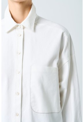 Camisa Avellano Manga Larga Oversized Para Mujer Hombro Rodado Camisa Avellano Manga Larga Oversized Para Mujer Hombro Rodado Crema XS VÉLEZ