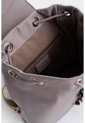 Morral Elora En Lona Y Cuero Para Mujer Detalle Contraste Morral Elora En Lona Y Cuero Para Mujer Detalle Contraste Gris VÉLEZ