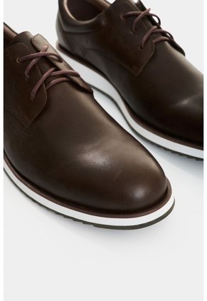Zapatos En Cuero Para Hombre Piero 3 Zapatos En Cuero Para Hombre Piero 3 Cafe 44 VÉLEZ