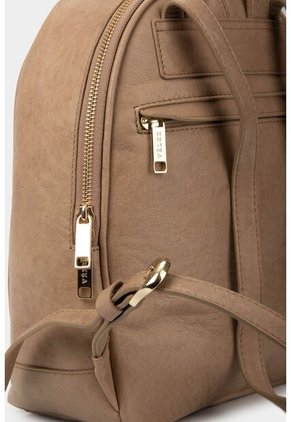 Morral Berlín De Cuero Para Mujer Bolsillo Frontal Morral Berlín De Cuero Para Mujer Bolsillo Frontal Arena Vélez