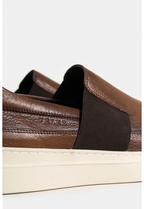 Mocasines Botanic 2 De Cuero Liso Y Gamuzado Para Hombre Suela Ecoflex Mocasines Botanic 2 De Cuero Liso Y Gamuzado Para Hombre Suela Ecoflex Miel 44 VÉLEZ
