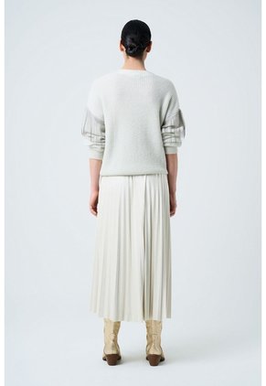 Sweater Draco Tejido Para Mujer Detalle Flecos Y Millaré Sweater Draco Tejido Para Mujer Detalle Flecos Y Millaré Crema L VÉLEZ