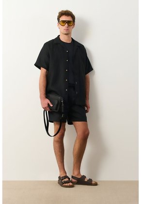 Bermuda En Lino Para Hombre Bélgica Bermuda En Lino Para Hombre Bélgica Negro 38 VÉLEZ