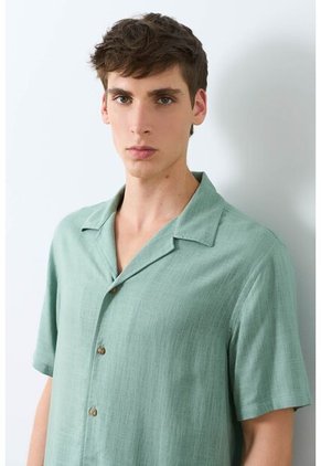 Camisa En Lino Turin Para Hombre Camisa En Lino Turin Para Hombre Agua Marina M VÉLEZ