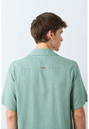 Camisa En Lino Turin Para Hombre Camisa En Lino Turin Para Hombre Agua Marina M VÉLEZ