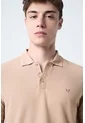 Polo Para Hombre Semi Fit Detalle Jacquard Polo Para Hombre Semi Fit Detalle Jacquard Arena XXL VÉLEZ de Vélez