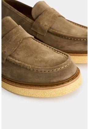 Mocasines De Cuero Para Hombre Breeze Mocasines De Cuero Para Hombre Breeze Arena 44 VÉLEZ