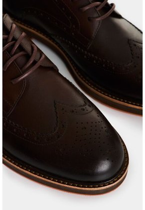 Zapatos Cordón Brogue De Cuero Para Hombre Cortes Tradicionales Zapatos Cordón Brogue De Cuero Para Hombre Cortes Tradicionales Cafe 39 VÉLEZ
