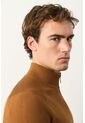 Sweater Misuri Tejido Para Hombre Cuello Alto Sweater Misuri Tejido Para Hombre Cuello Alto Tabaco M VÉLEZ de Vélez