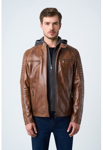 Chaqueta Belmont De Cuero Para Hombre Capucha Y Pechera Chaqueta Belmont De Cuero Para Hombre Capucha Y Pechera Miel M VÉLEZ Vélez