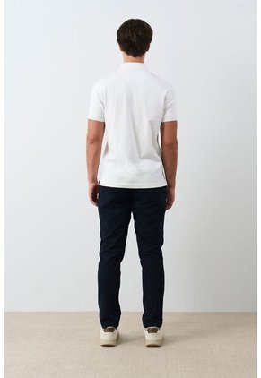 Pantalón Aron En Lino Para Hombre Ribete Cuero Pantalón Aron En Lino Para Hombre Ribete Cuero Azul Oscuro 38 VÉLEZ