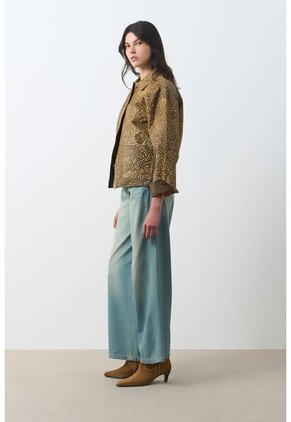 Chaqueta En Cuero Pelo Print Venado Para Mujer Chaqueta En Cuero Pelo Print Venado Para Mujer Miel XL VÉLEZ