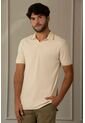 Polo Semifitted Ilia Para Hombre Escote En V Polo Semifitted Ilia Para Hombre Escote En V Crema XX Vélez de Vélez