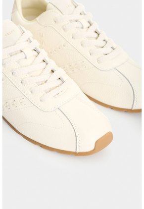 Tenis En Cuero Para Mujer Savanna Grain Stitch Tenis En Cuero Para Mujer Savanna Grain Stitch Blanco 39 VÉLEZ