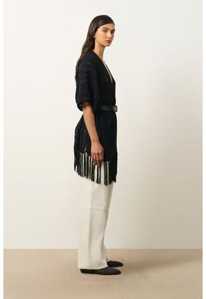 Cárdigan Tipo Poncho Tejido Para Mujer Quena Cárdigan Tipo Poncho Tejido Para Mujer Quena Negro XL VÉLEZ