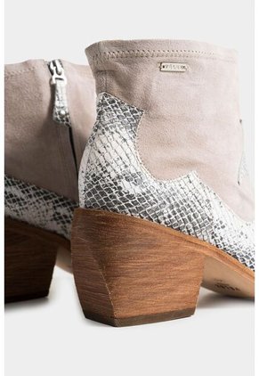 Botines Amanita De Cuero Para Mujer Cortes Gamuza Botines Amanita De Cuero Para Mujer Cortes Gamuza Gris 38 VÉLEZ