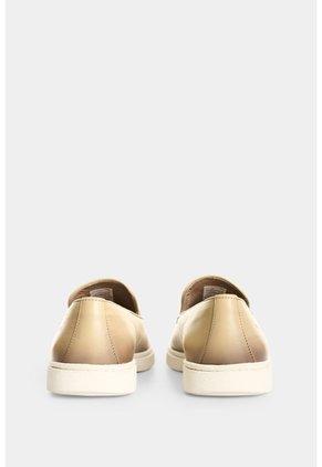 Mocasines En Cuero Para Hombre Rio Mocasines En Cuero Para Hombre Rio Crema 39 VÉLEZ
