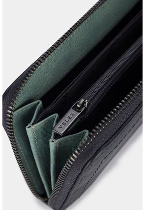 Billetera Porta Chequera Arezzo De Cuero Para Mujer Contraste De Color Billetera Porta Chequera Arezzo De Cuero Para Mujer Contraste De Color Negro Vélez